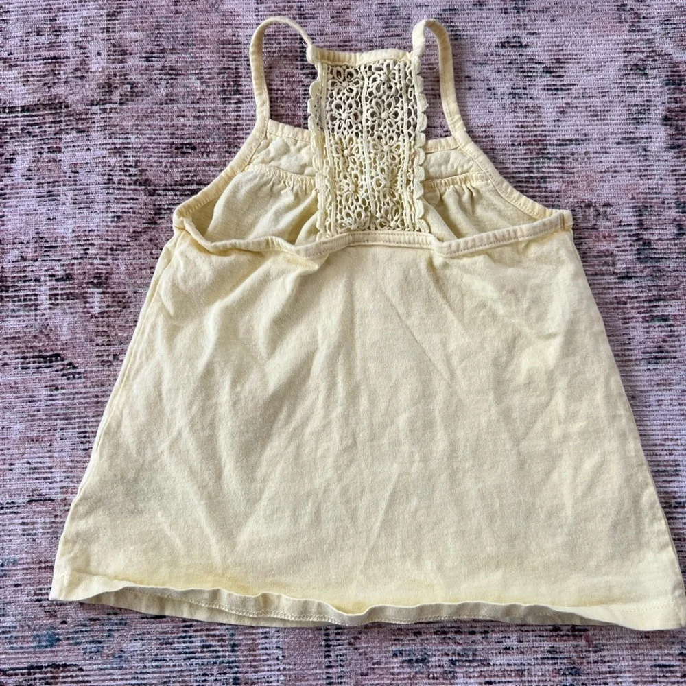 Oshkosh girls yellow embroidered back tank size 4-5